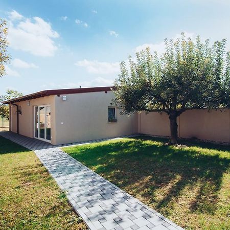 Seasons Apartmani Ösek Dış mekan fotoğraf