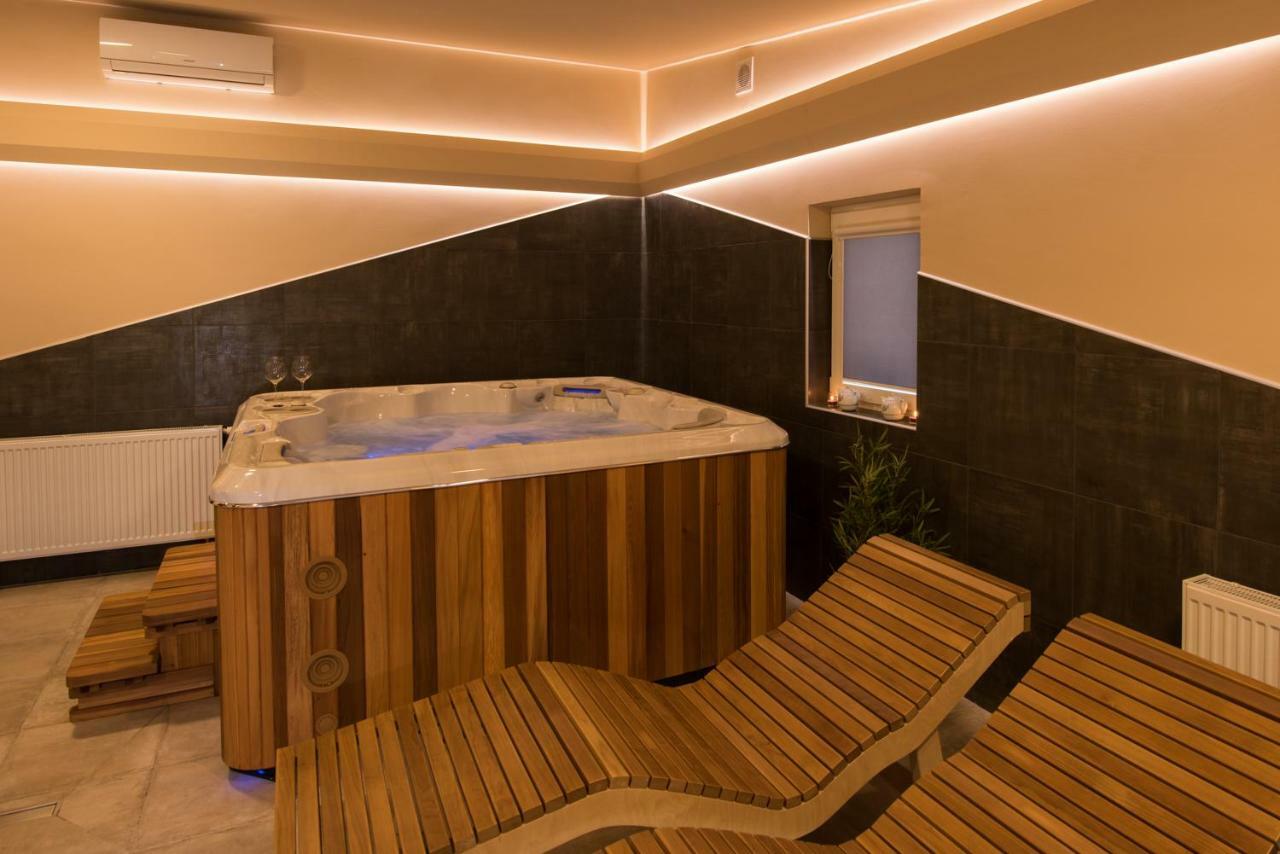 Seasons Apartmani Ösek Dış mekan fotoğraf