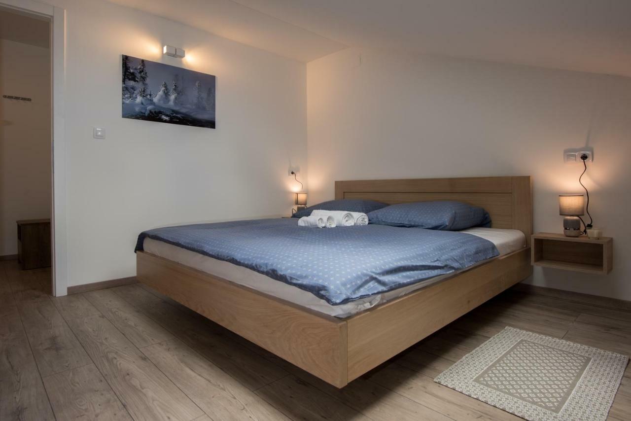 Seasons Apartmani Ösek Dış mekan fotoğraf