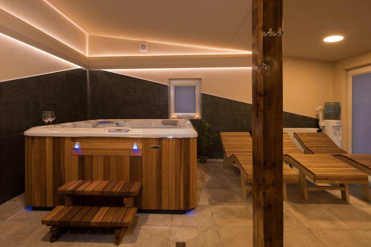 Seasons Apartmani Ösek Dış mekan fotoğraf