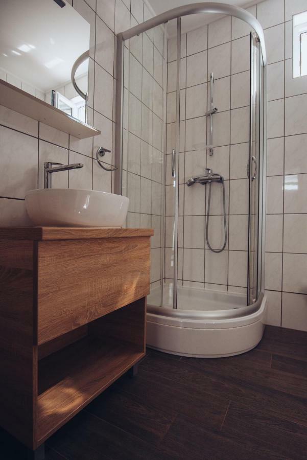Seasons Apartmani Ösek Dış mekan fotoğraf
